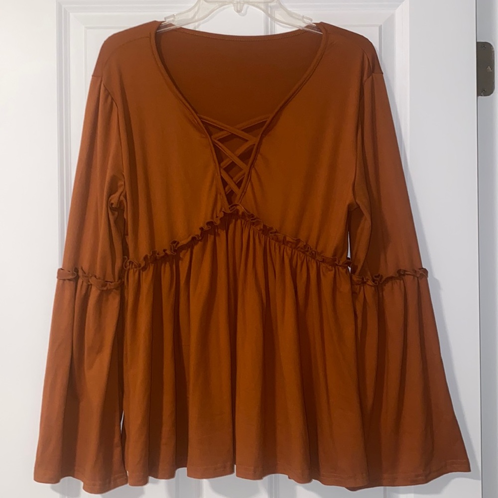 Deep v top